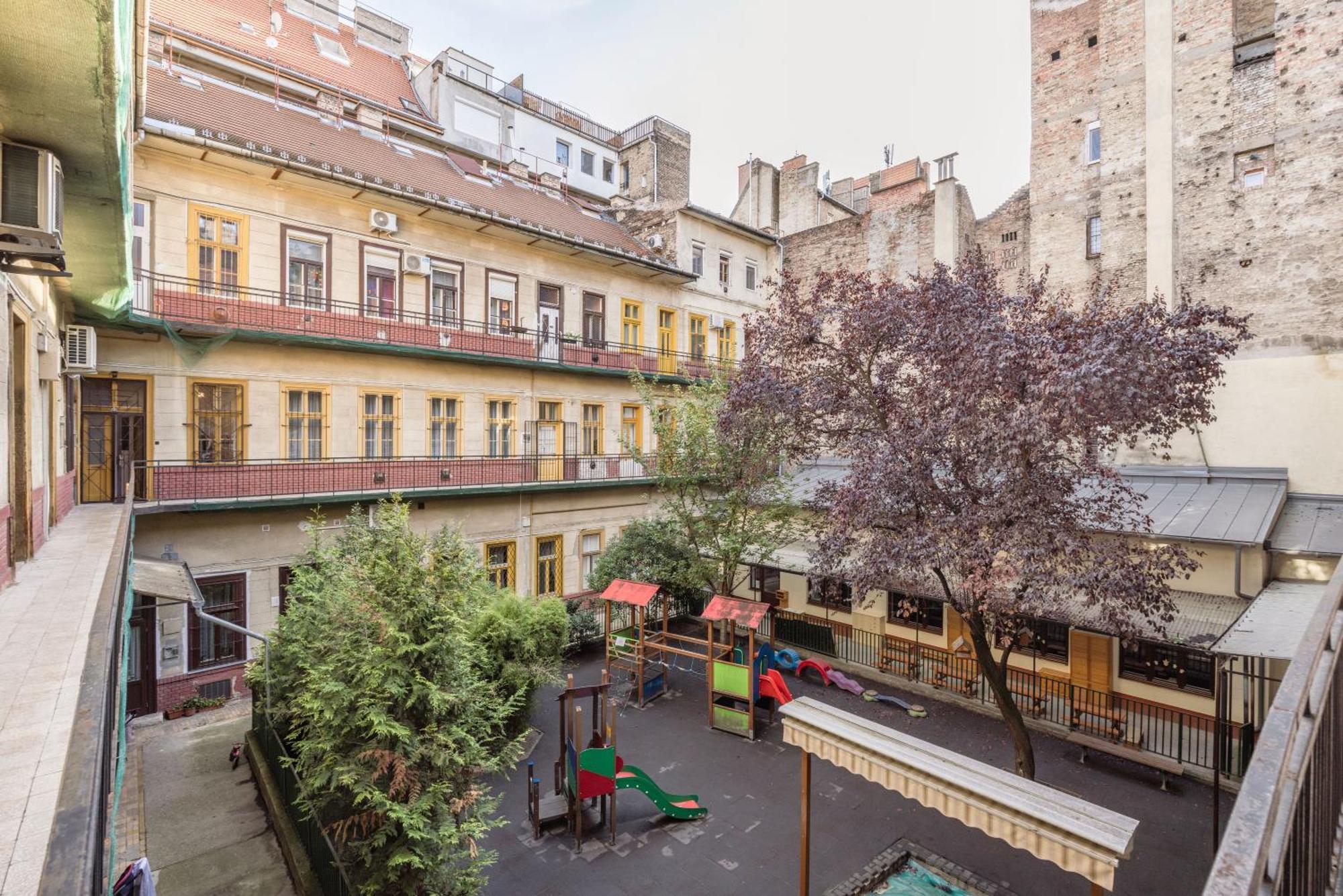 Just Chillin Apt-Budapest Most Historic Landmarks Buitenkant foto